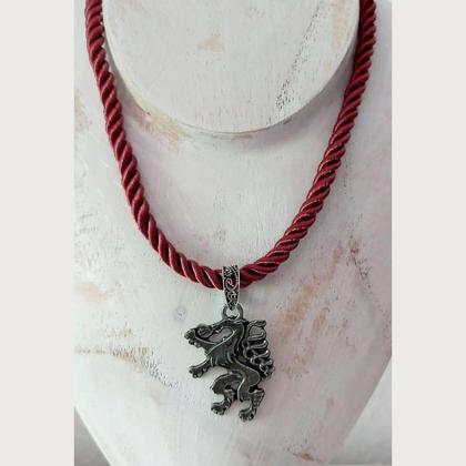 Trachtenhalskette mit Steiermark Panther, dunkelrot - Image 2