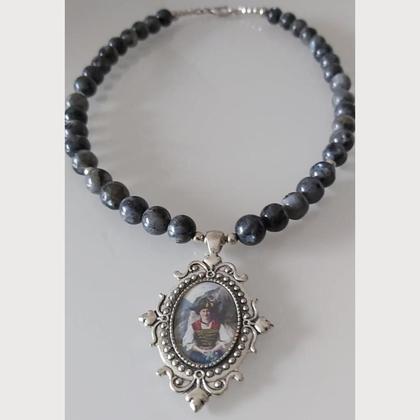 Trachtenhalskette Labradorit - mit Nostalgieanhänger - Unikat - Image 3