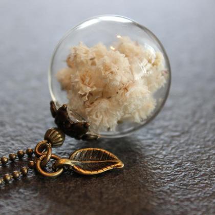 Glaskugelkette Schleierkraut