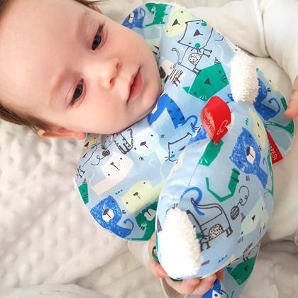 GESCHENKSET - Kitty Bandana bib, kitty soft toy & bunny ear teether - Image 3