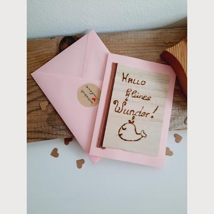 Karte zur Geburt, Fisch, Holz, Herzenswerk