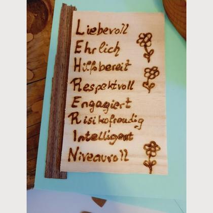 Schulschluss, Lehrerin, Holz, Herzenswerk - Image 2