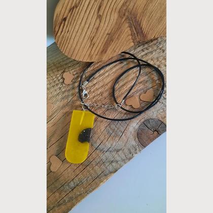 Kette mit Holz und Epoxidharz, Herzenswerk - Image 4