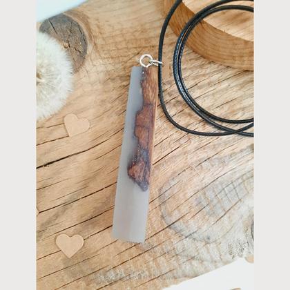 Kette mit Holz und Epoxidharz, grau, Herzenswerk, - Image 2