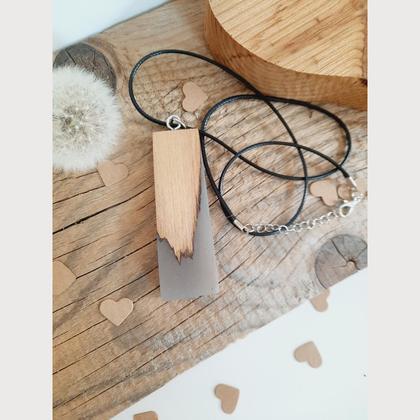 Kette, Holz und Epoxidharz, grau, Herzenswerk,