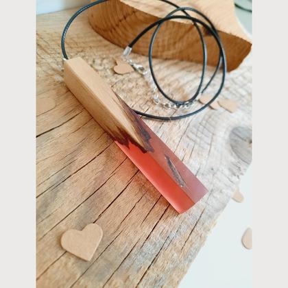 Kette, Holz und Epoxidharz, rot, Herzenswerk,