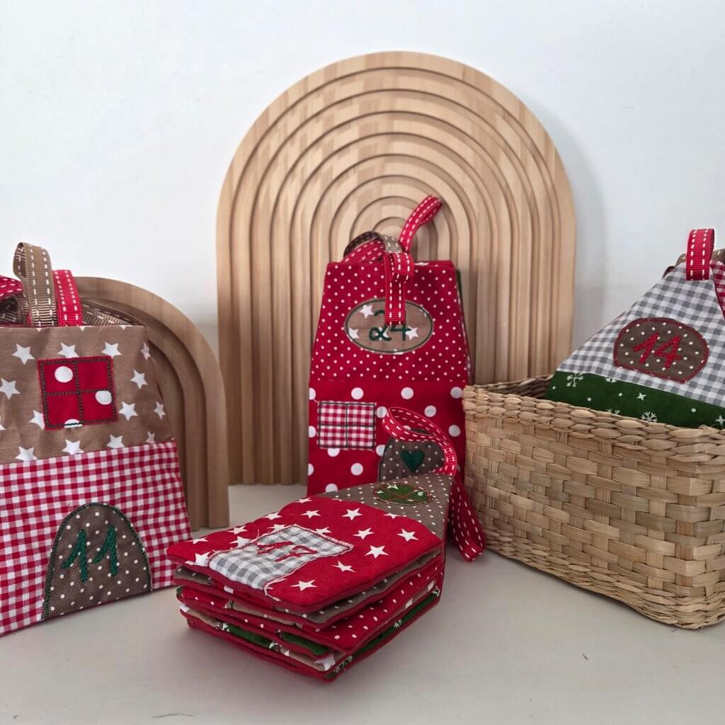 Adventkalender Häuser Gold