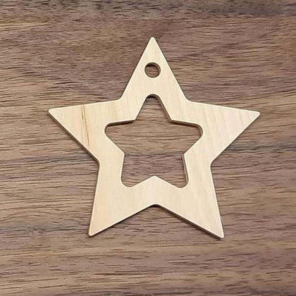 Stern aus Zirbenholz ausgeschnitten 8 Stück im Set