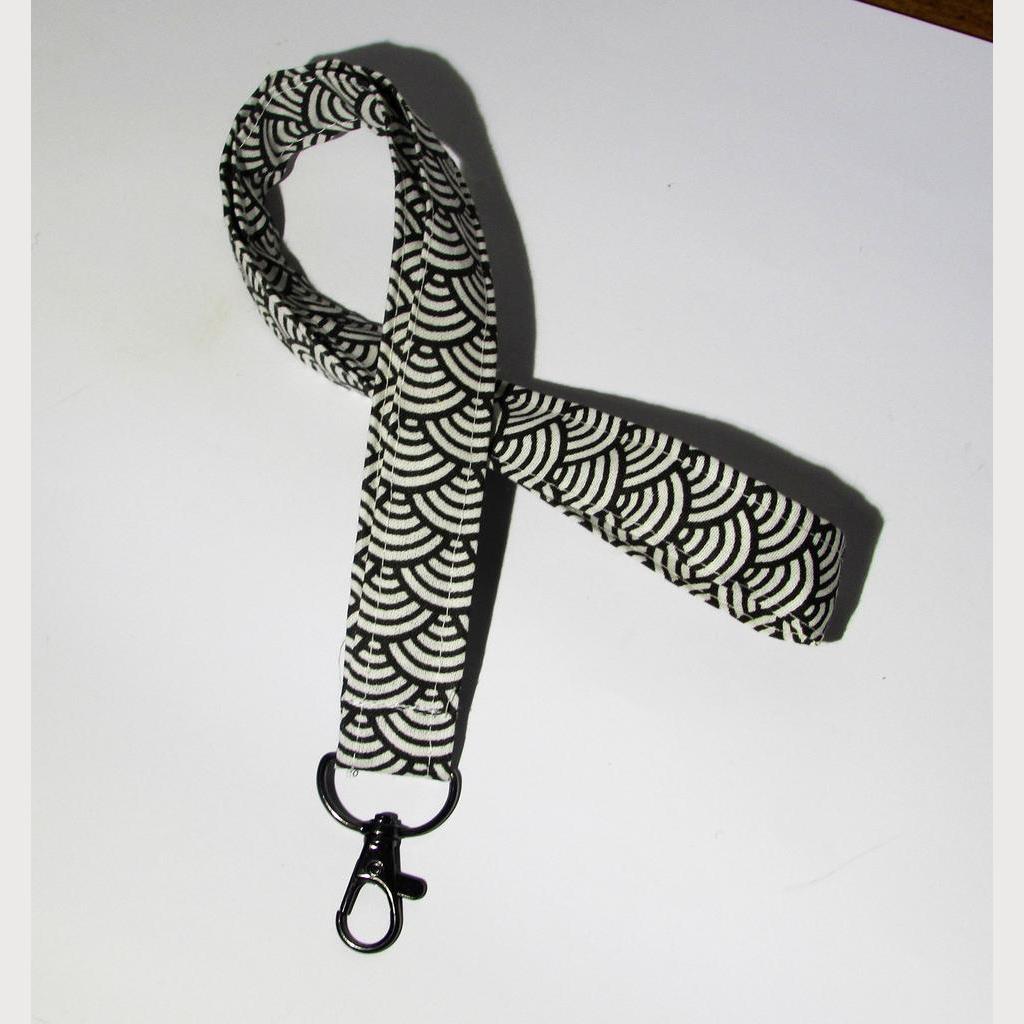 Schlüsselband art deco, japanisches   Design, weiß-grau II