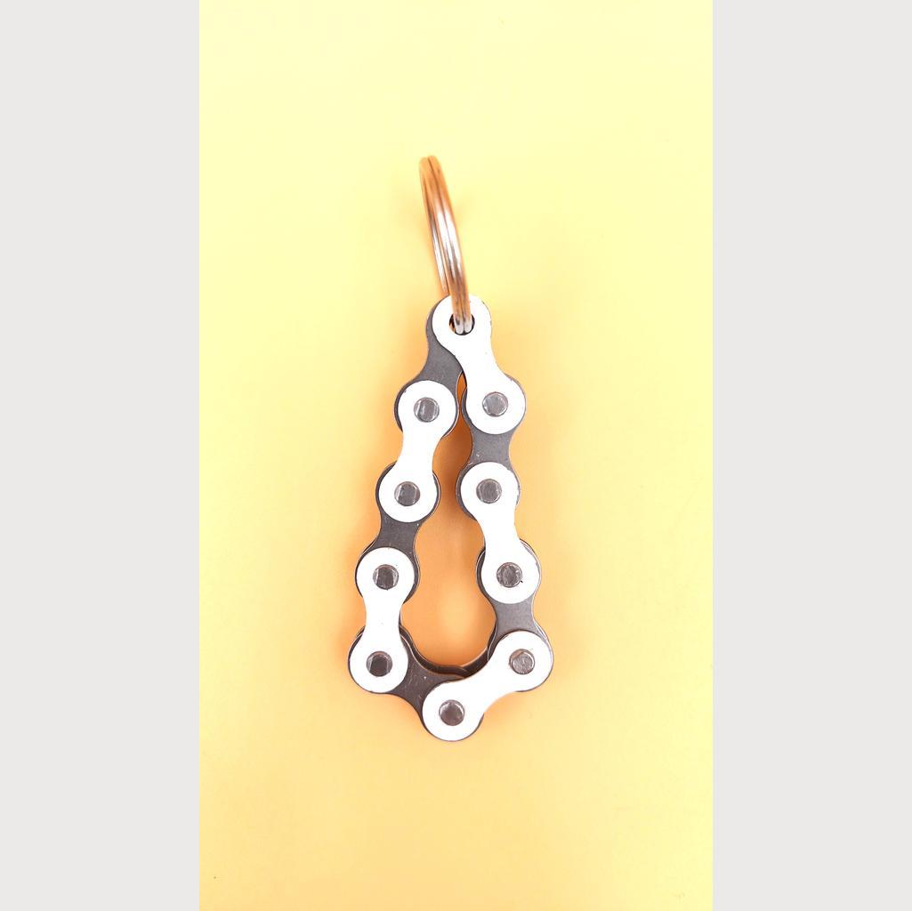 Schlüsselanhänger aus Fahrradketten, weiß