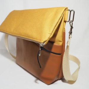 Faltumhängetasche gelb