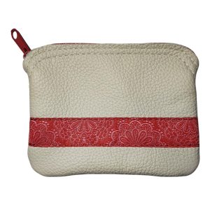 kleines beiges Lederbörserl mit rotem Spitzen-Webband