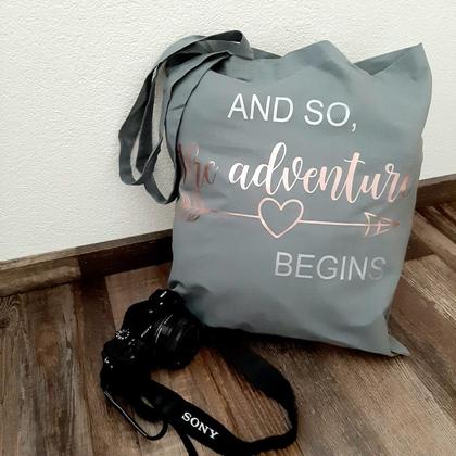 Stofftasche/grau/And so , the adventure begins