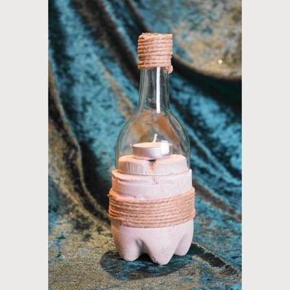 Windlicht aus Glasflasche