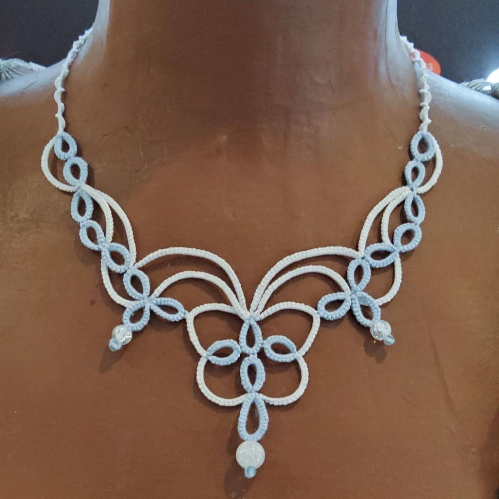 Collier Phibie, weiß und himmelblau - Image 2