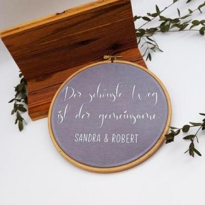 Holzring "Der schönste Weg ist der gemeinsame." mit Namen | Bio-Jersey