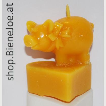 Honigkerze "Schweinchen auf Herz"