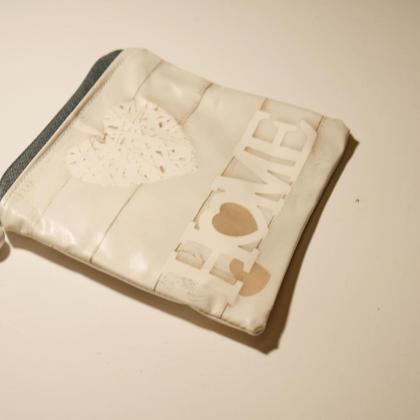 Krimskramstäschchen, Kosmetiktasche "Herz weiss 1"