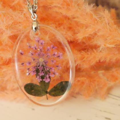 Kette Blume violett oval