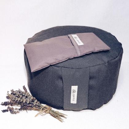 Geschenkset: Meditationskissen, grau + Augenkissen, lila