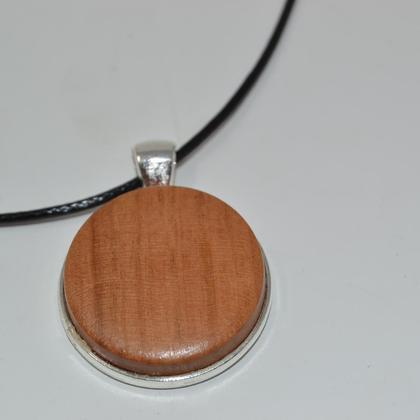 Holz Halskette Kirsche 3 cm Trachtenschmuck Holzschmuck Holz Amulett Holzkette