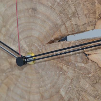 Holz Wanduhr 28x27 cm Holzuhr Uhr Hainbuche Baumscheibenuhr Unikat handmade