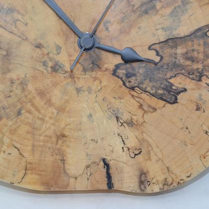 Holz Wanduhr Holz Uhr 24x22 cm Birke Baumscheibe handmade
