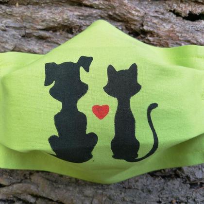 Gesichtsmaske "Hund und Katz auf apfelgrün" UNIKAT handbedruckt